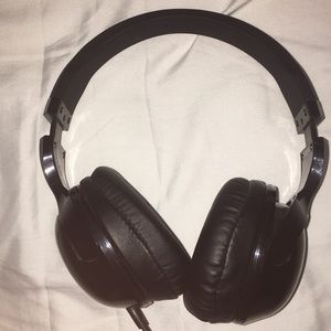 Black Skull Candy Headphones